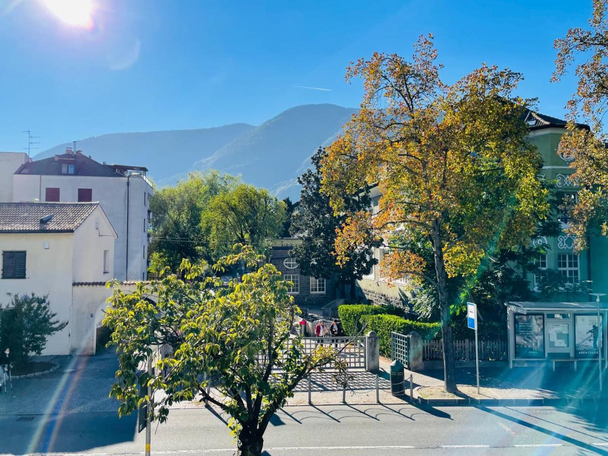 Villa Ehrenburg Мерано Экстерьер фото